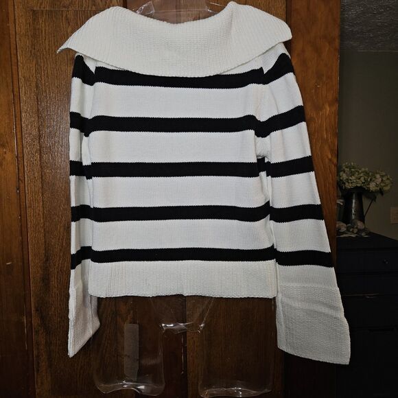 New White VNeck Black Striped Womens Small Collared Cropped Sweater - Picture 2 of 6